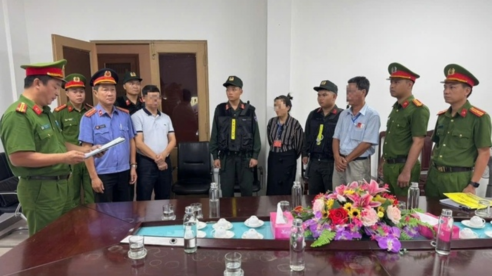 Nóng 24h ngày 7/6: Khởi tố 7 bị can chiếm đoạt tiền từ chương trình nông thôn mới